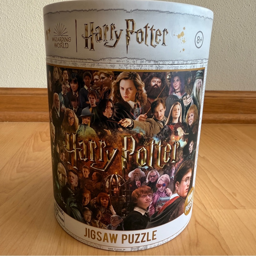 NEW Unopened Harry Potter Wizarding World Collage Jigsaw Puzzle, 1000 Pieces